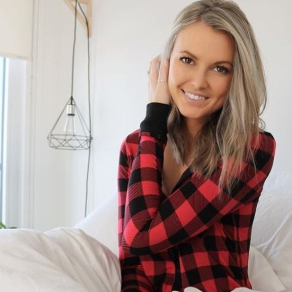 Meet your Posher, Diana - Picture 1 of 1